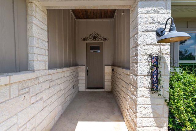 2295 Tanglewood Trl, Spring Branch, TX 78070