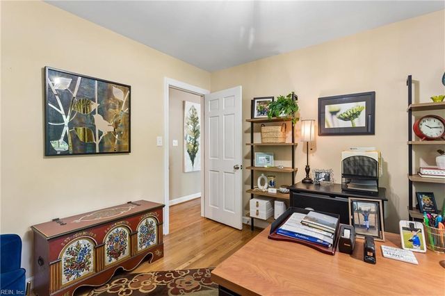 125 River Point DR, Yorktown, VA 23693