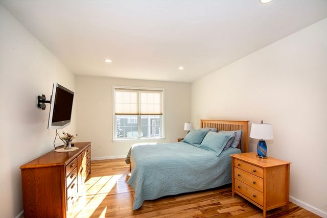 14 Mariners Way 14, Plymouth, MA 02360