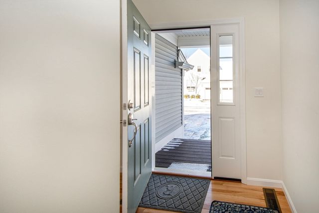 14 Mariners Way 14, Plymouth, MA 02360