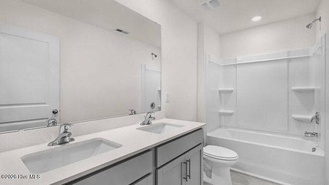 735 Lazy Elm Lane, Aberdeen, NC 28315