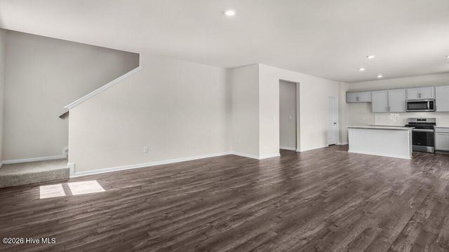 735 Lazy Elm Lane, Aberdeen, NC 28315