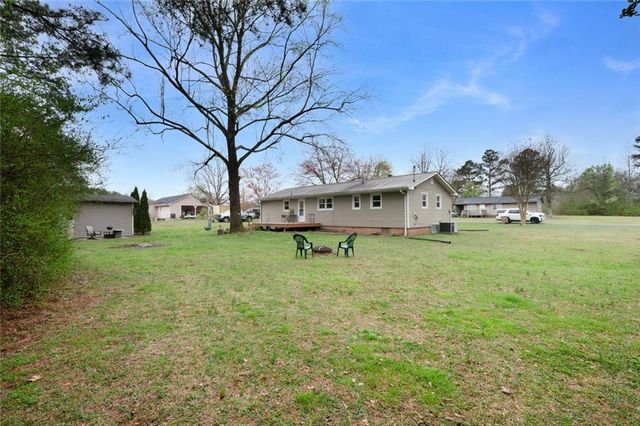 141 Ruben NE Drive, Calhoun, GA 30701