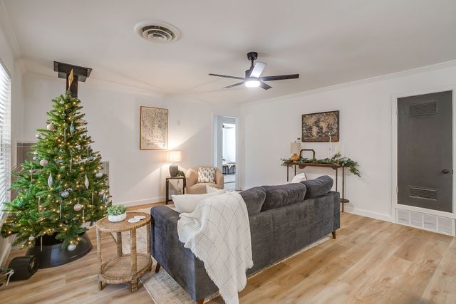 1327 Southern Boulevard, Cleburne, TX 76033