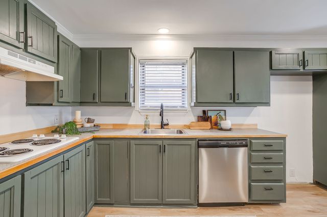 1327 Southern Boulevard, Cleburne, TX 76033