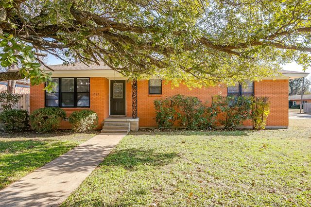 1327 Southern Boulevard, Cleburne, TX 76033