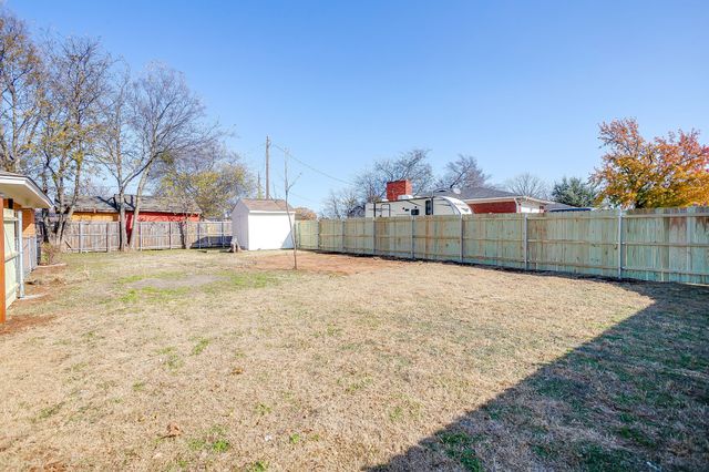 1327 Southern Boulevard, Cleburne, TX 76033