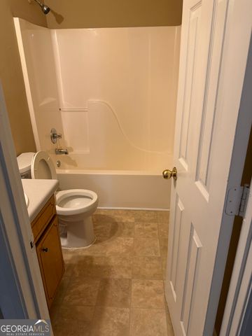 1220 N Hampton Drive, Hampton, GA 30228