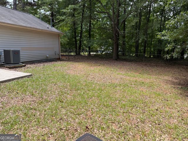 1220 N Hampton Drive, Hampton, GA 30228