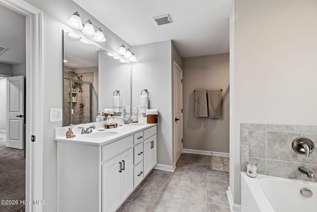 6017 Duxbury Court, Leland, NC 28451