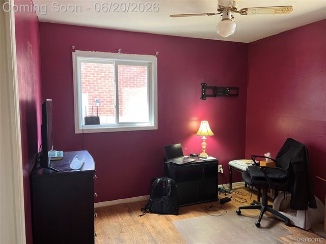 28215 Couzens Avenue, Madison Heights, MI 48071
