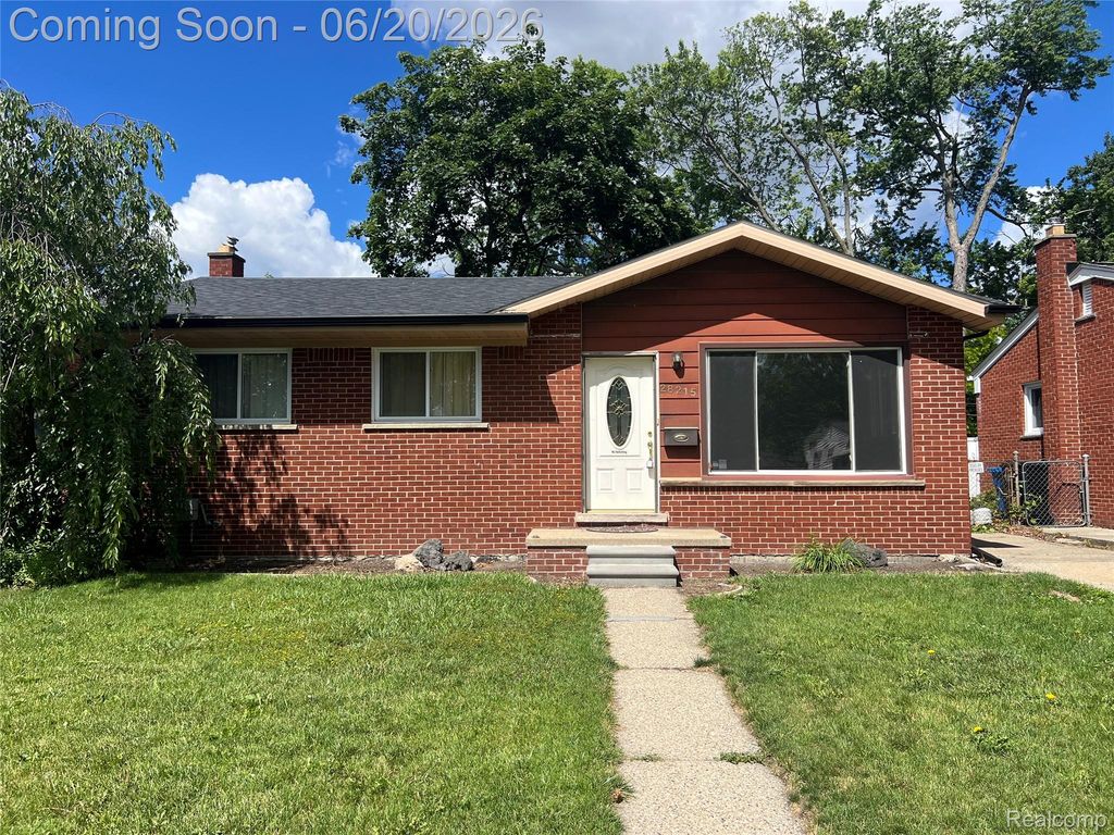 28215 Couzens Avenue, Madison Heights, MI 48071