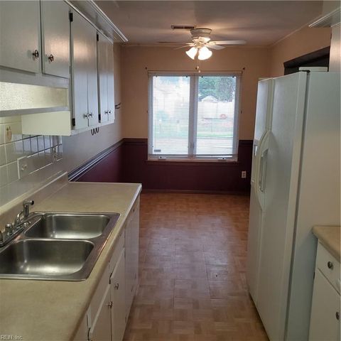 953 Dallas CT, Virginia Beach, VA 23464