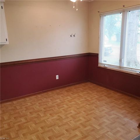 953 Dallas CT, Virginia Beach, VA 23464