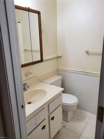 953 Dallas CT, Virginia Beach, VA 23464