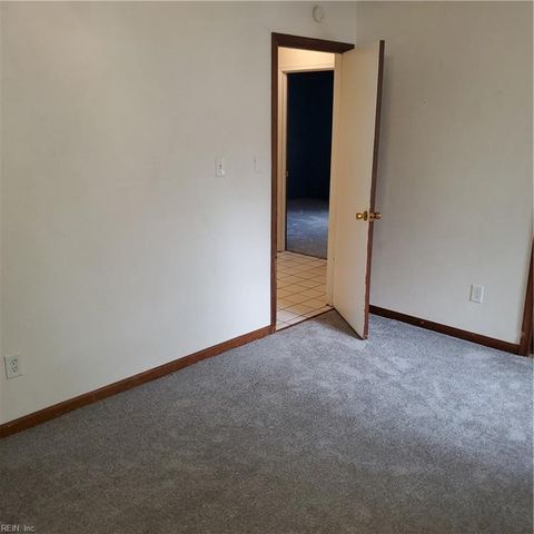 953 Dallas CT, Virginia Beach, VA 23464
