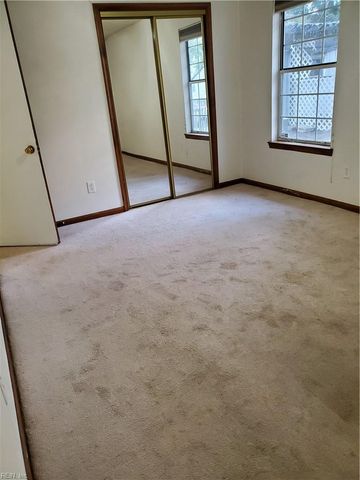 953 Dallas CT, Virginia Beach, VA 23464
