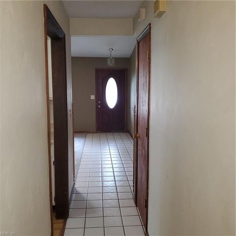 953 Dallas CT, Virginia Beach, VA 23464