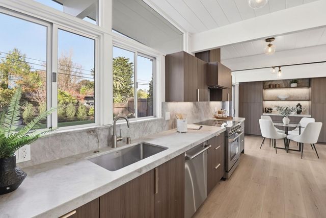 2275 Allegheny Way, San Mateo, CA 94402