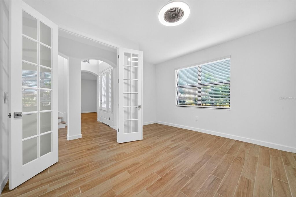 Image 35 of property listing at 4852 COASTAL DAYS LANE, Bradenton, FL 34211