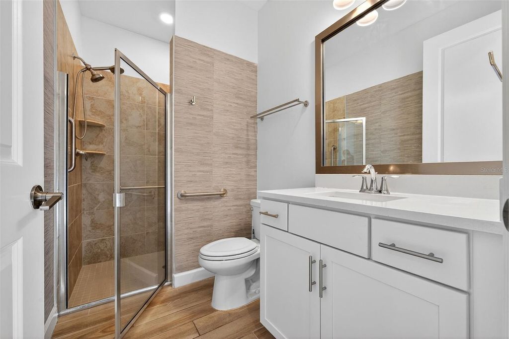 Image 41 of property listing at 4852 COASTAL DAYS LANE, Bradenton, FL 34211