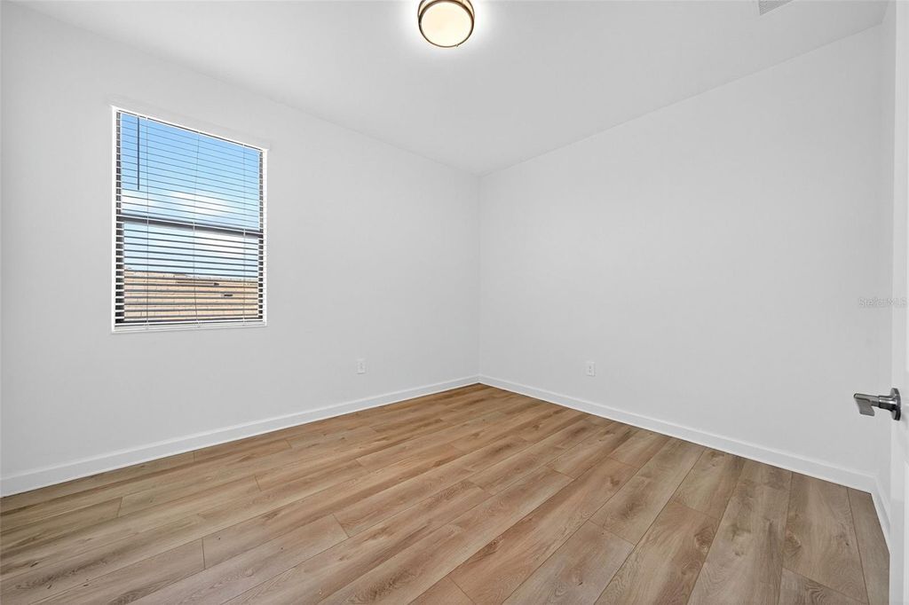 Image 47 of property listing at 4852 COASTAL DAYS LANE, Bradenton, FL 34211