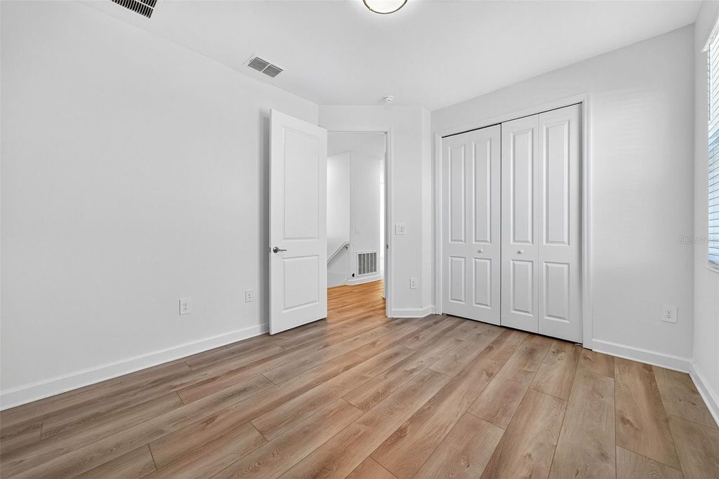 Image 48 of property listing at 4852 COASTAL DAYS LANE, Bradenton, FL 34211