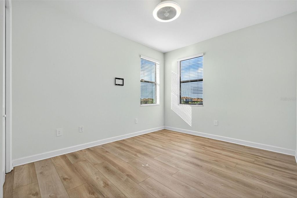 Image 50 of property listing at 4852 COASTAL DAYS LANE, Bradenton, FL 34211