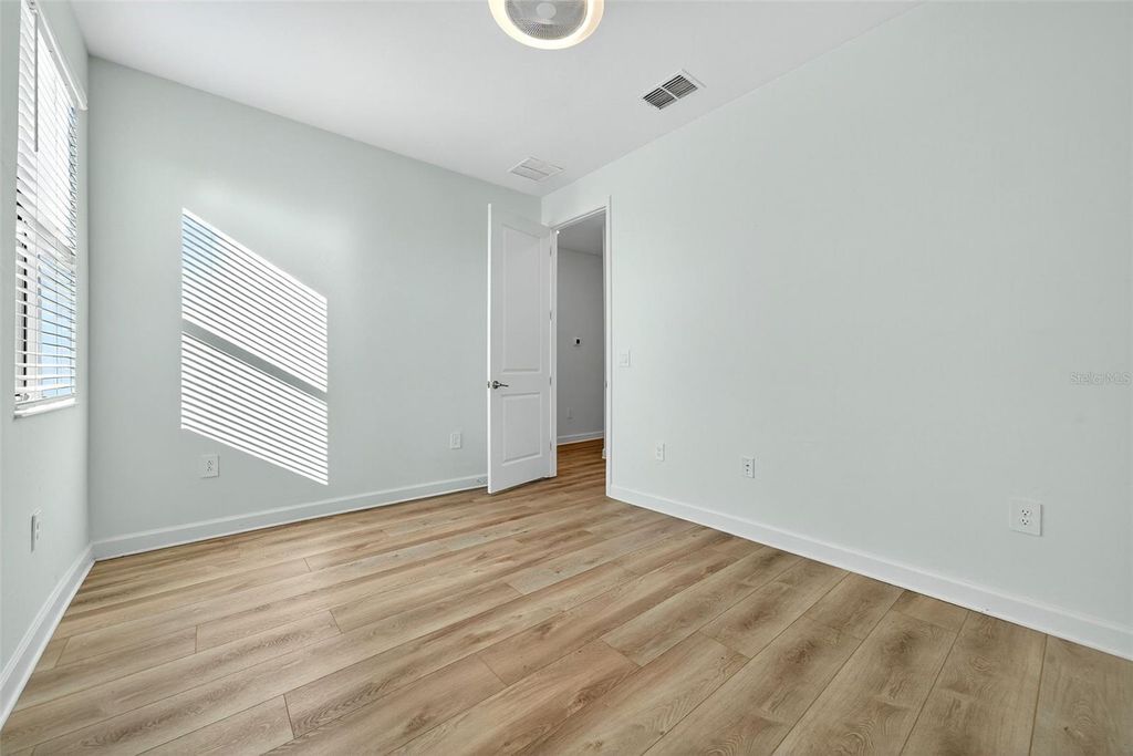 Image 53 of property listing at 4852 COASTAL DAYS LANE, Bradenton, FL 34211