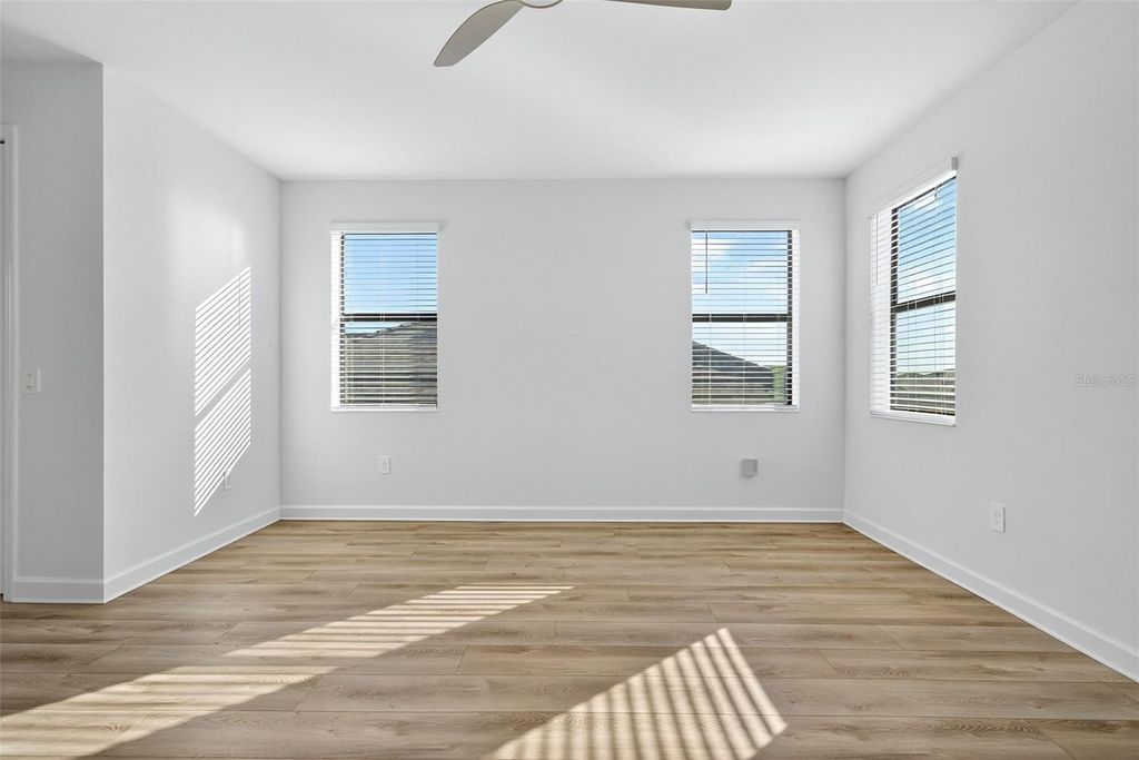 Image 56 of property listing at 4852 COASTAL DAYS LANE, Bradenton, FL 34211