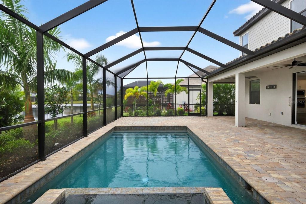 Image 68 of property listing at 4852 COASTAL DAYS LANE, Bradenton, FL 34211