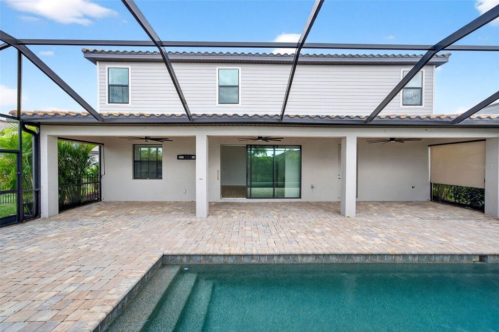 Image 73 of property listing at 4852 COASTAL DAYS LANE, Bradenton, FL 34211