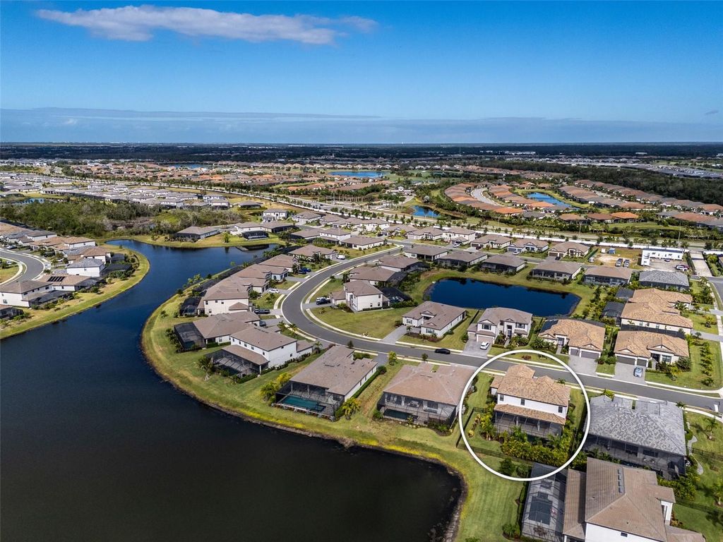 Image 77 of property listing at 4852 COASTAL DAYS LANE, Bradenton, FL 34211