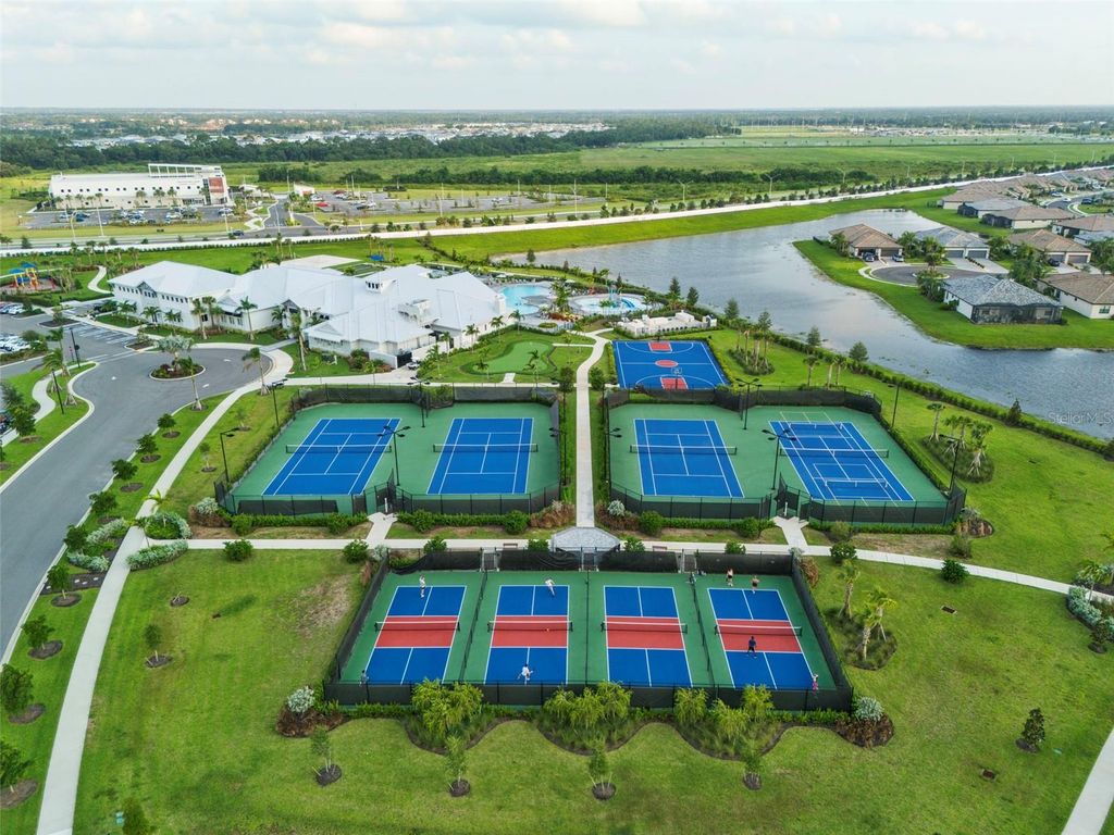 Image 82 of property listing at 4852 COASTAL DAYS LANE, Bradenton, FL 34211