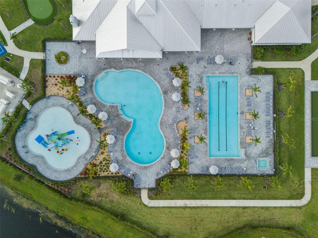 Image 84 of property listing at 4852 COASTAL DAYS LANE, Bradenton, FL 34211