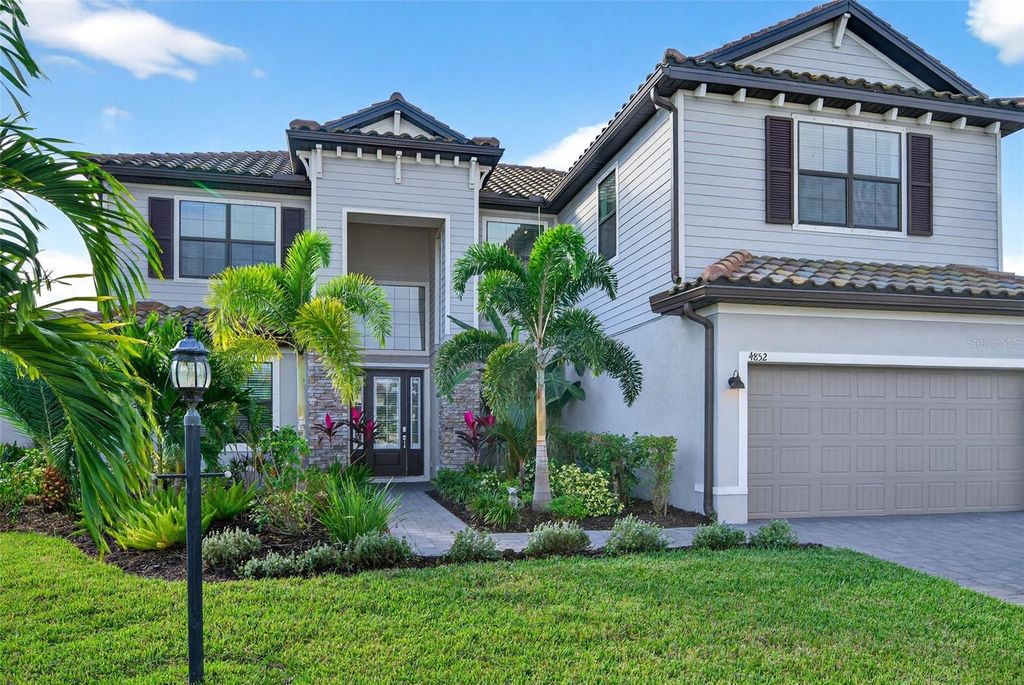 Image 10 of property listing at 4852 COASTAL DAYS LANE, Bradenton, FL 34211