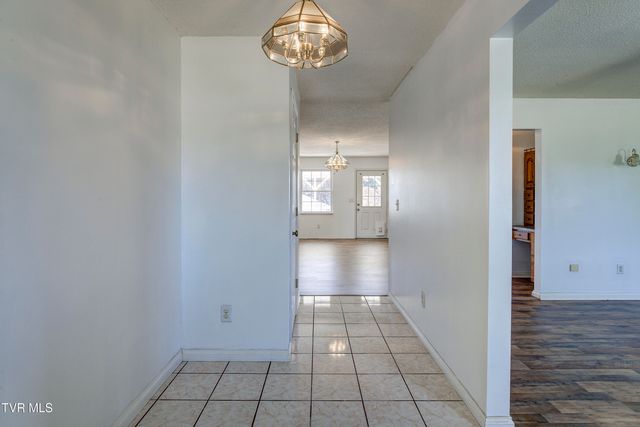 25 Briar Patch Lane, Greeneville, TN 37745