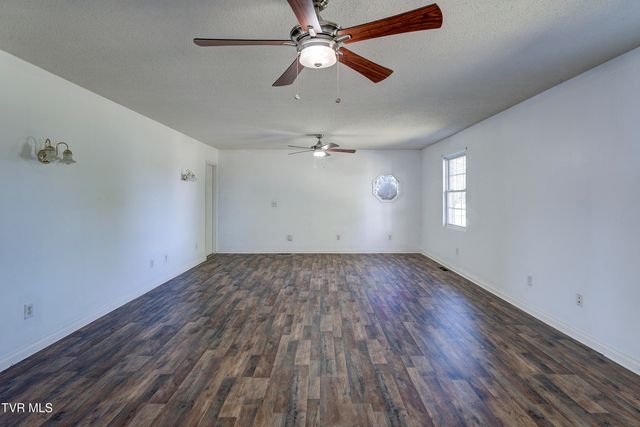 25 Briar Patch Lane, Greeneville, TN 37745