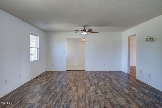 25 Briar Patch Lane, Greeneville, TN 37745