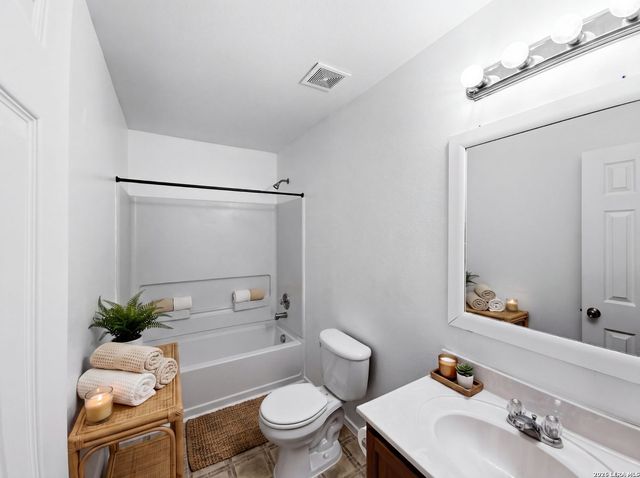 3630 Lazy Clover, San Antonio, TX 78261