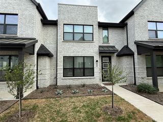 12895 Raven Way 35, Farmers Branch, TX 75234