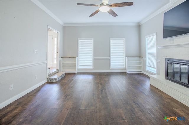 303 Turtle Rock Drive, Victoria, TX 77904