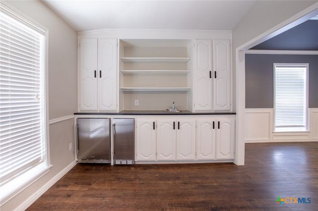 303 Turtle Rock Drive, Victoria, TX 77904