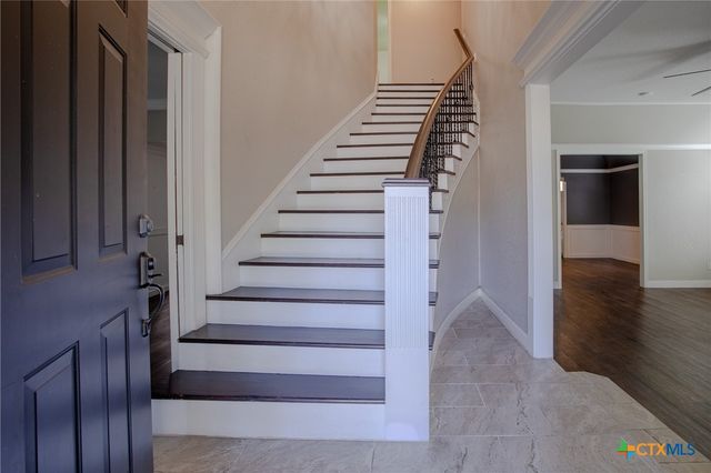 303 Turtle Rock Drive, Victoria, TX 77904