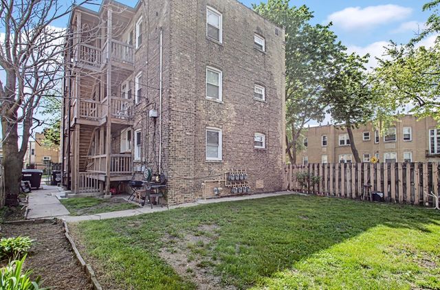 5004 W Newport Avenue 3E, Chicago, IL 60641