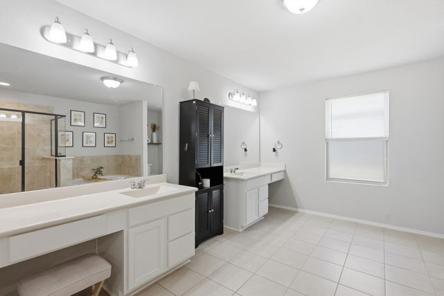 7700 Spritsail Lane, Fort Worth, TX 76179
