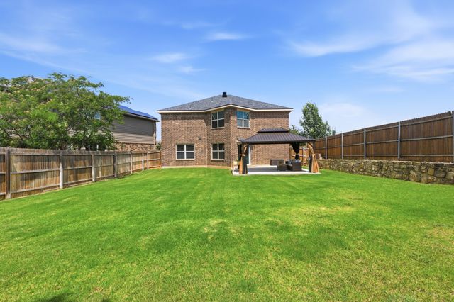 7700 Spritsail Lane, Fort Worth, TX 76179