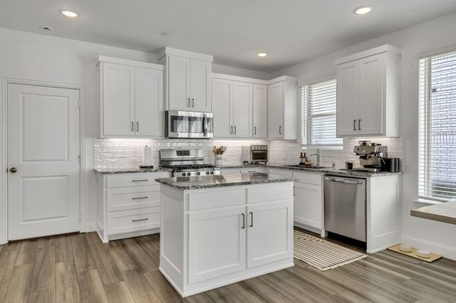 2654 Settlers Place, Garland, TX 75042