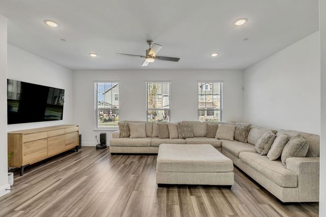 2654 Settlers Place, Garland, TX 75042