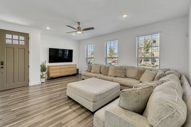 2654 Settlers Place, Garland, TX 75042